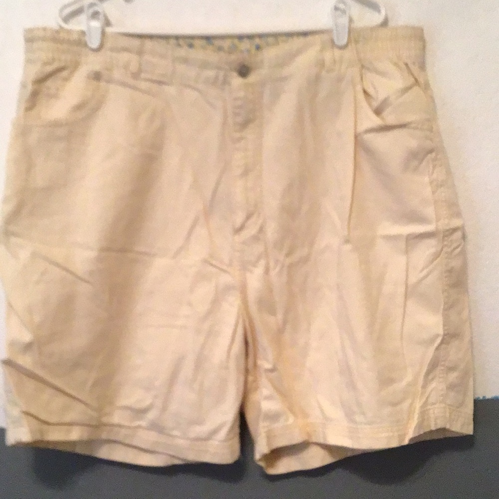 H3 Size 22W Sonoma Women's Bermuda Shorts in Light Cream